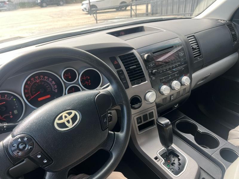 Toyota Tundra 2WD CrewMax 145.7" 5.7L SR5 (Natl) 2012