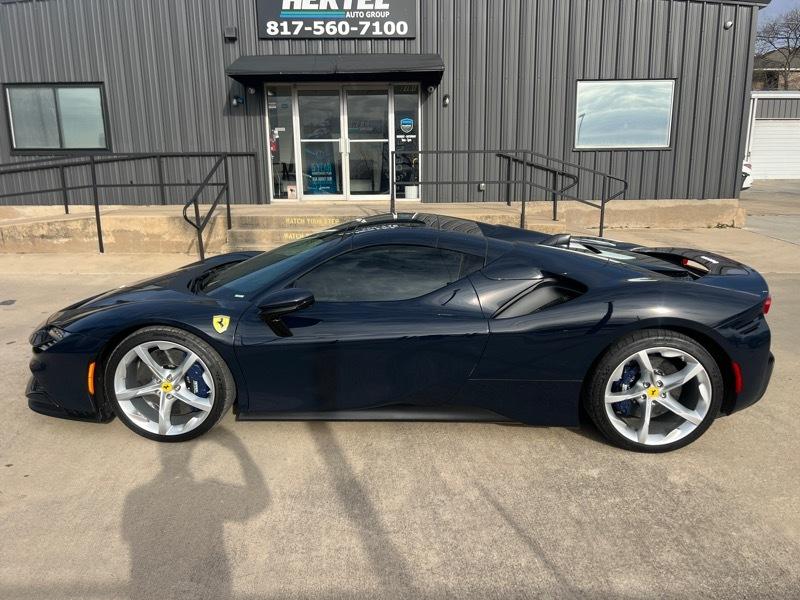 Ferrari SF90 Spider
SF90 Spider Base 2023