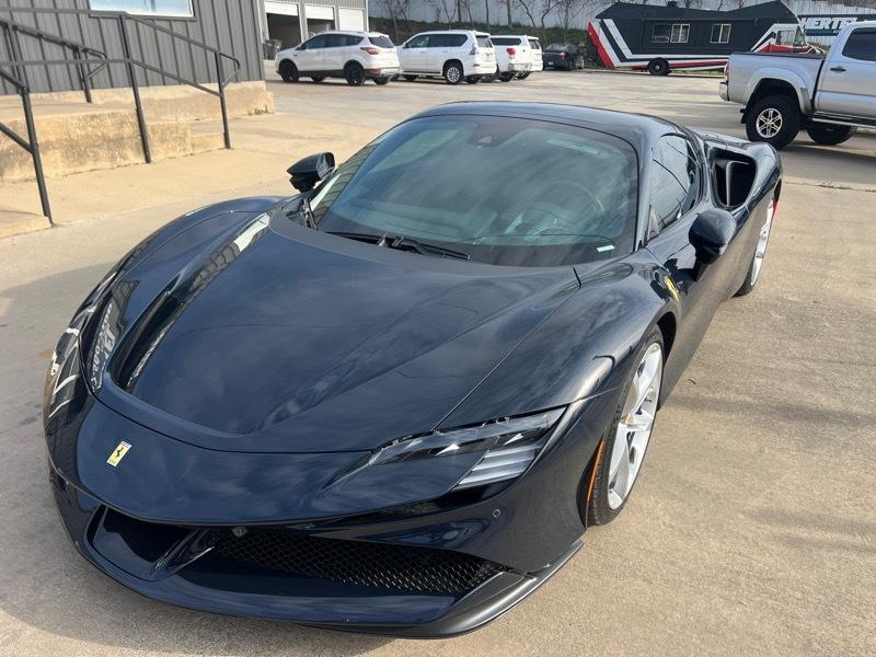 Ferrari SF90 Spider
SF90 Spider Base 2023