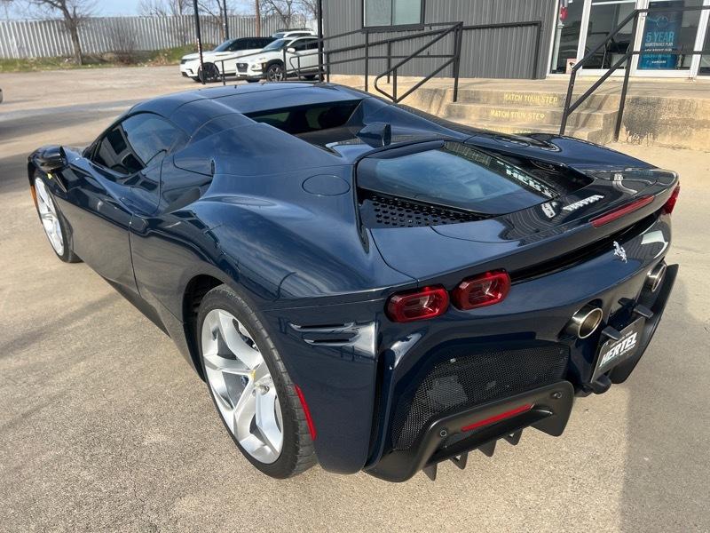 Ferrari SF90 Spider
SF90 Spider Base 2023