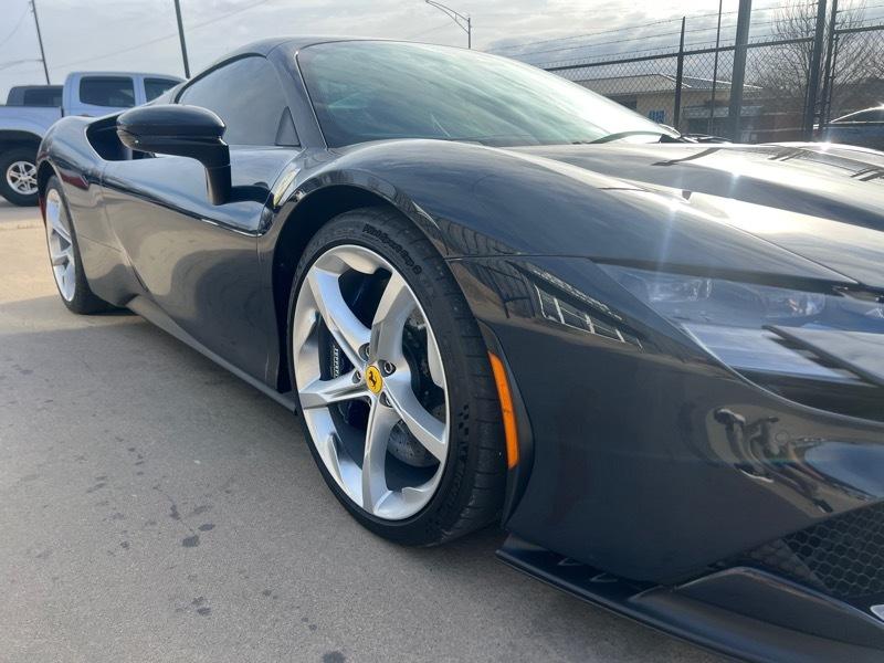 Ferrari SF90 Spider
SF90 Spider Base 2023