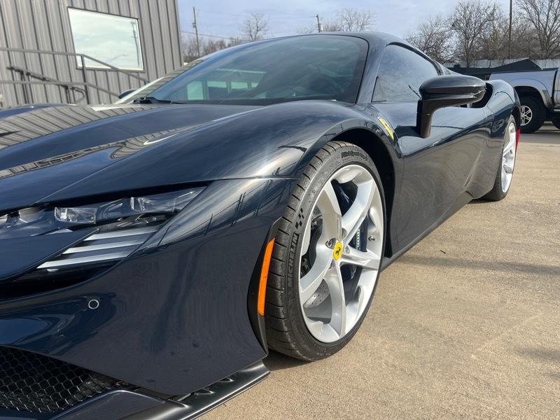 Ferrari SF90 Spider
SF90 Spider Base 2023