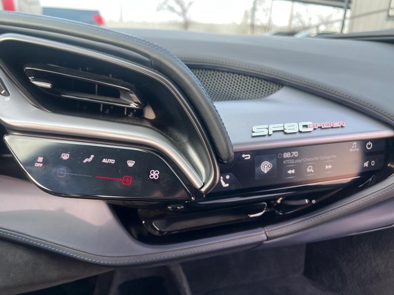Ferrari SF90 Spider
SF90 Spider Base 2023