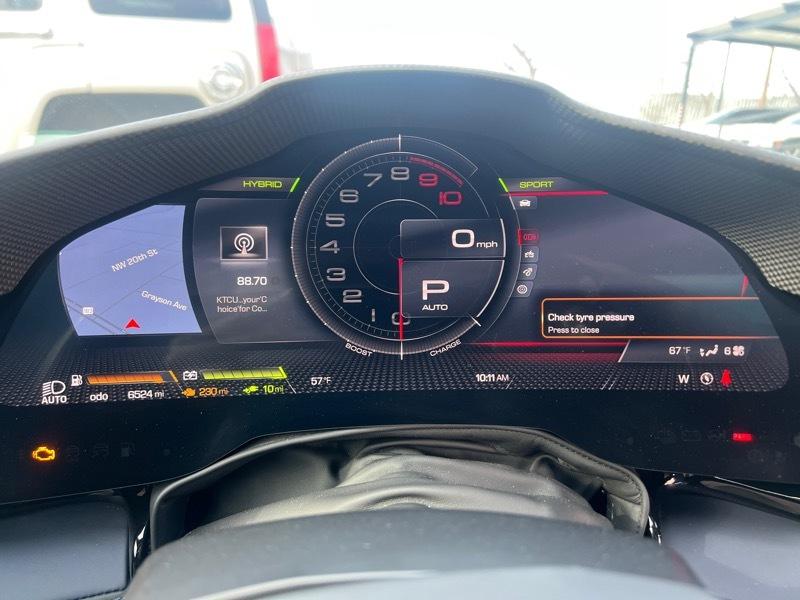 Ferrari SF90 Spider
SF90 Spider Base 2023