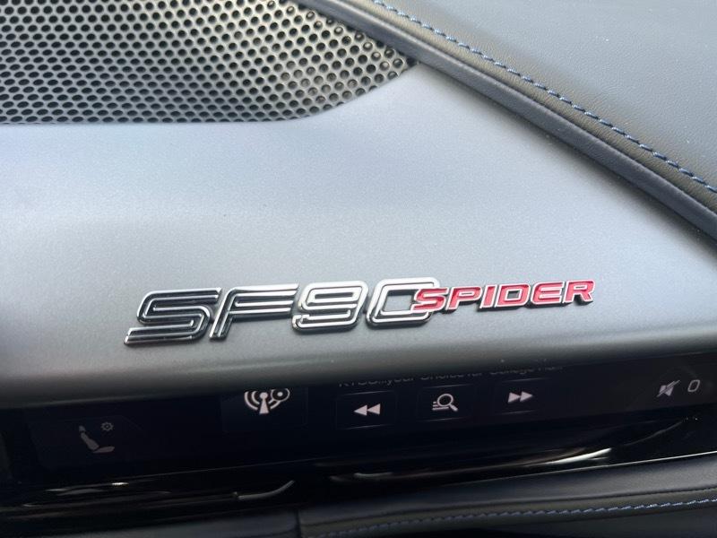 Ferrari SF90 Spider
SF90 Spider Base 2023