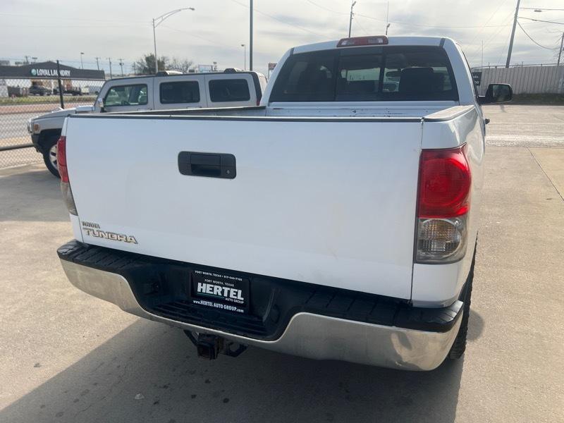 Toyota Tundra 2WD Double 164.6" 4.7L V8 SR5 (Natl 2007