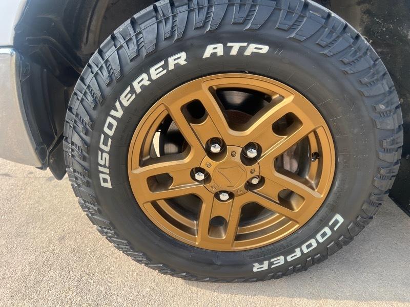 Toyota Tundra 2WD Double 164.6" 4.7L V8 SR5 (Natl 2007