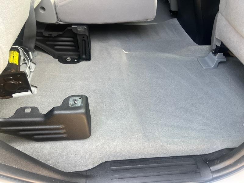 Toyota Tundra 2WD Double 164.6" 4.7L V8 SR5 (Natl 2007