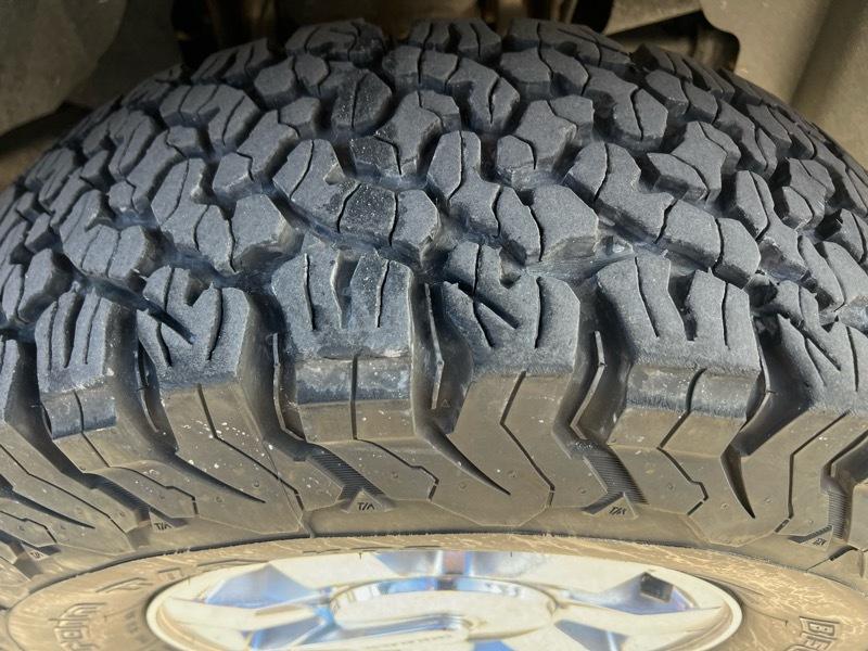 HUMMER H3 4WD 4dr SUV Luxury 2009