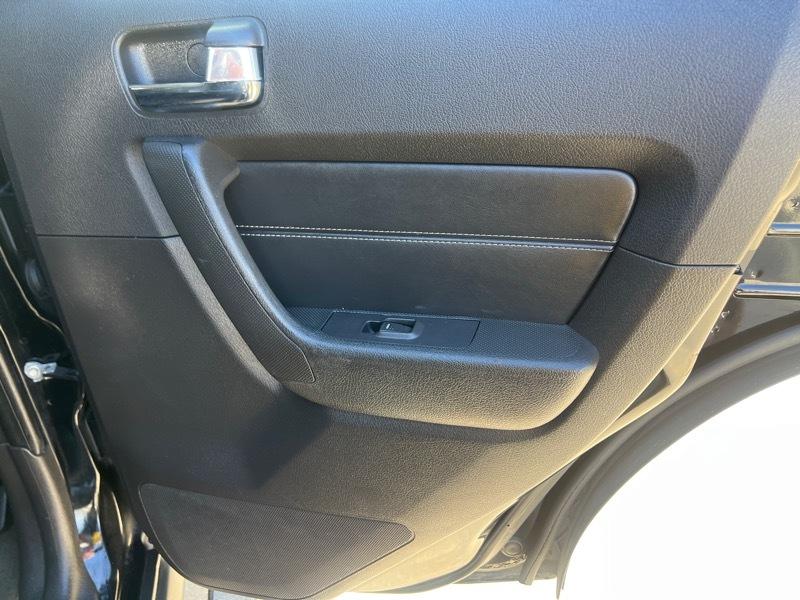 HUMMER H3 4WD 4dr SUV Luxury 2009