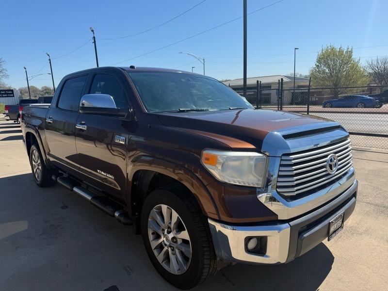 Toyota Tundra Limited 5.7L CrewMax 2WD 2015