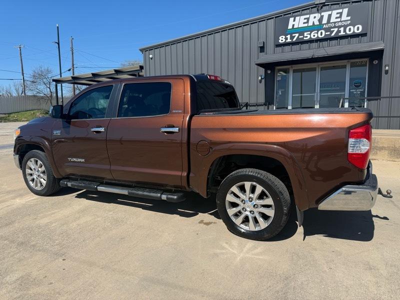 Toyota Tundra Limited 5.7L CrewMax 2WD 2015