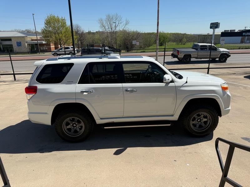 Toyota 4Runner SR5 2WD V6 2010