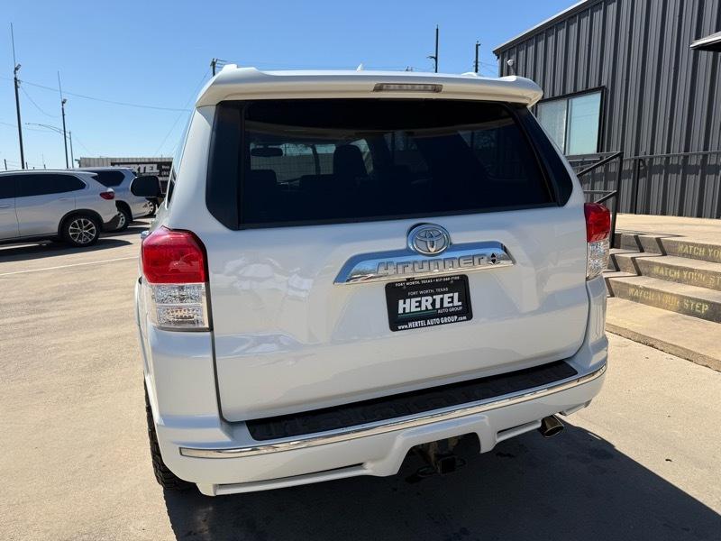 Toyota 4Runner SR5 2WD V6 2010