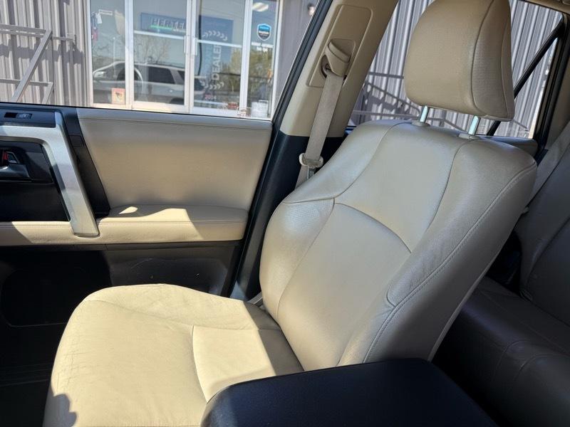 Toyota 4Runner SR5 2WD V6 2010