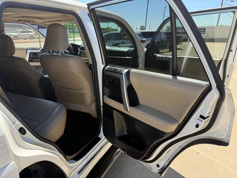 Toyota 4Runner SR5 2WD V6 2010