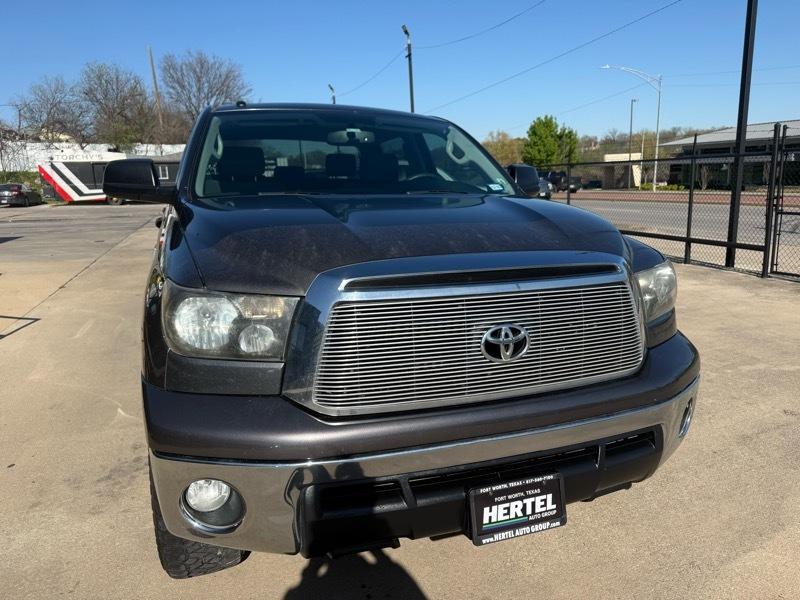 Toyota Tundra 2WD CrewMax 145.7" 5.7L SR5 (Natl) 2011