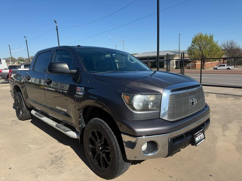 Toyota Tundra 2WD CrewMax 145.7" 5.7L SR5 (Natl) 2011