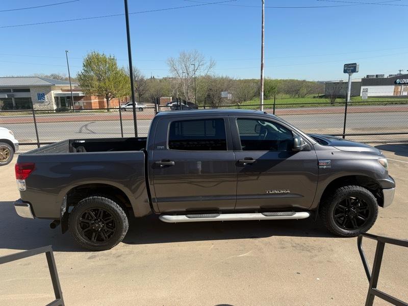 Toyota Tundra 2WD CrewMax 145.7" 5.7L SR5 (Natl) 2011