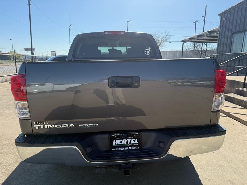 Toyota Tundra 2WD CrewMax 145.7" 5.7L SR5 (Natl) 2011