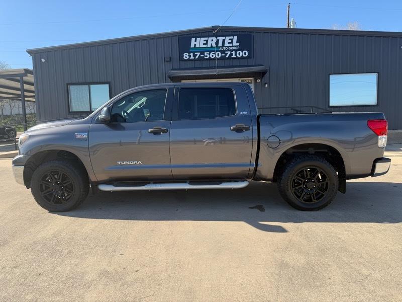 Toyota Tundra 2WD CrewMax 145.7" 5.7L SR5 (Natl) 2011