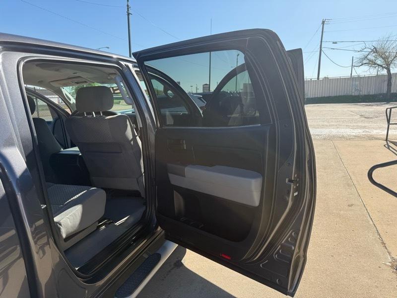 Toyota Tundra 2WD CrewMax 145.7" 5.7L SR5 (Natl) 2011