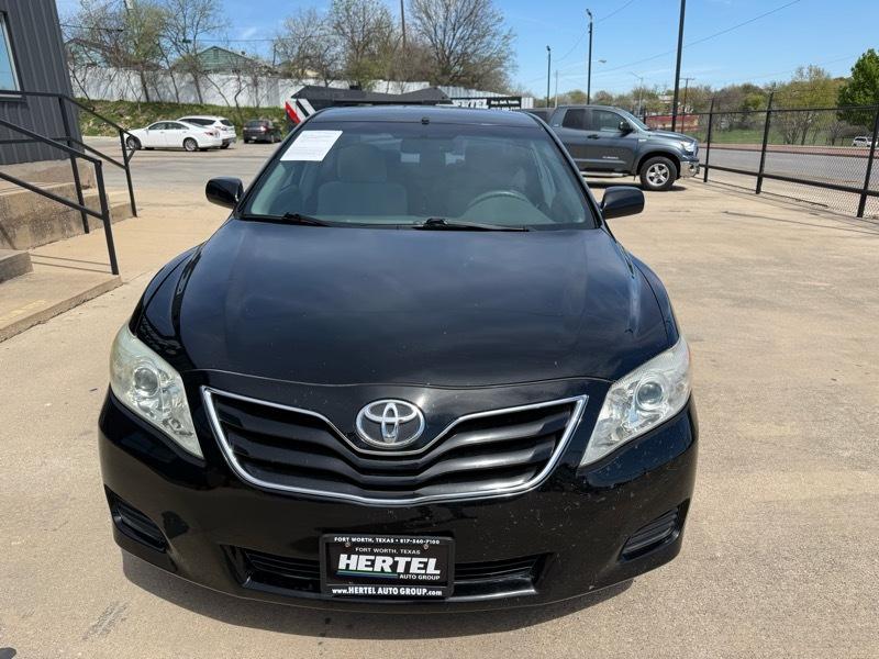 Toyota Camry LE 4D Sedan 2010