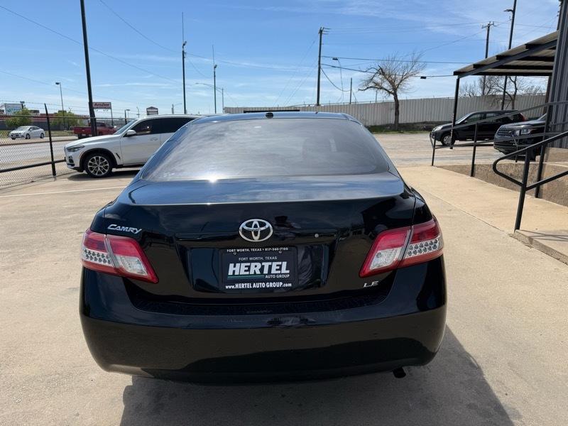 Toyota Camry LE 4D Sedan 2010
