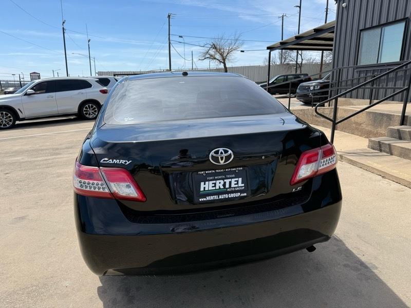 Toyota Camry LE 4D Sedan 2010