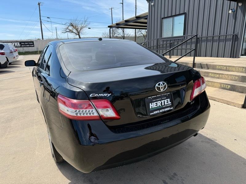 Toyota Camry LE 4D Sedan 2010