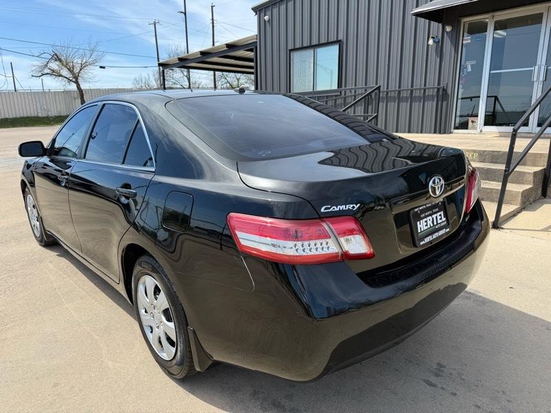Toyota Camry LE 4D Sedan 2010