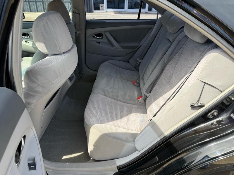 Toyota Camry LE 4D Sedan 2010