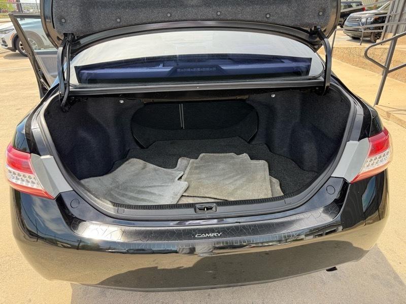 Toyota Camry LE 4D Sedan 2010