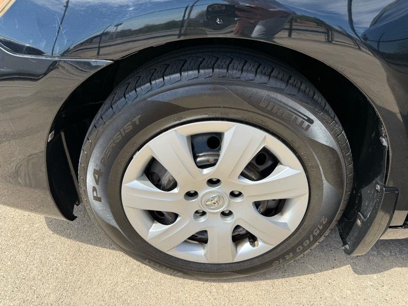 Toyota Camry LE 4D Sedan 2010