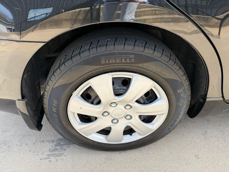 Toyota Camry LE 4D Sedan 2010