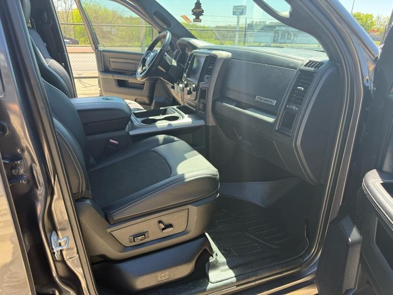 RAM 1500 Rebel Crew Cab SWB 4WD 2018