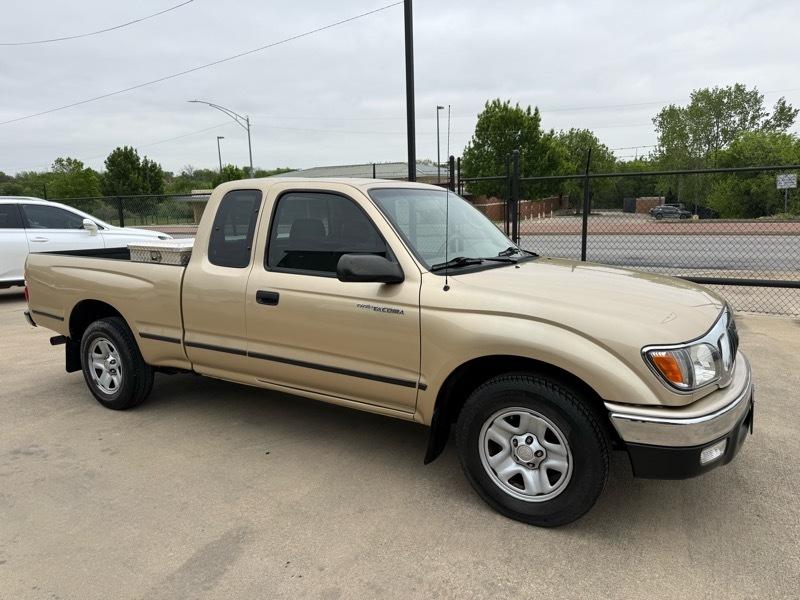 Toyota Tacoma Xtracab 2WD 2003