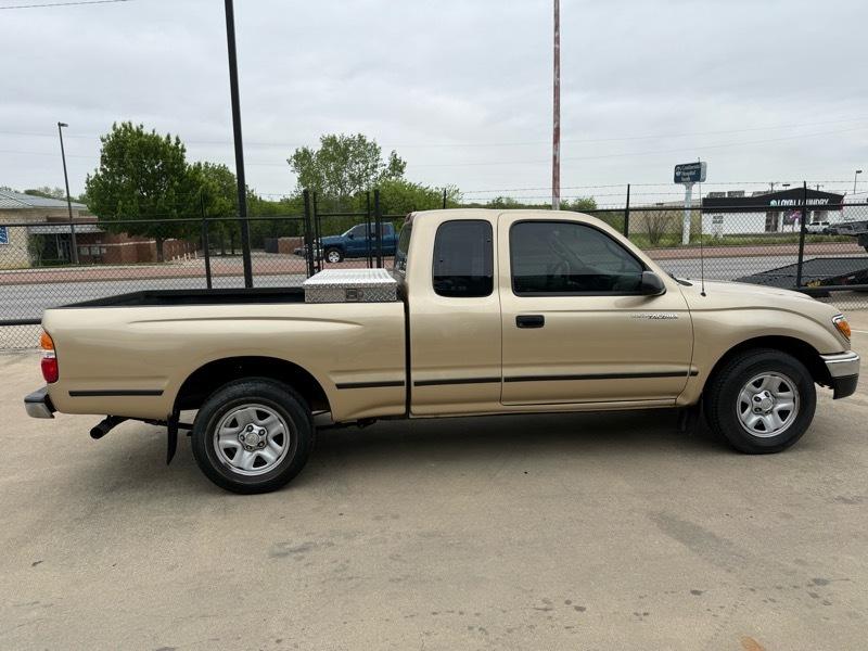 Toyota Tacoma Xtracab 2WD 2003