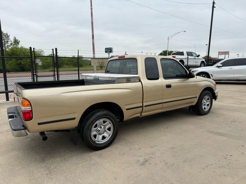 Toyota Tacoma Xtracab 2WD 2003