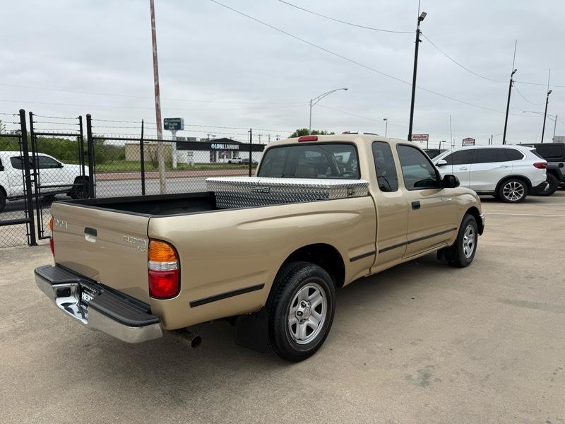 Toyota Tacoma Xtracab 2WD 2003