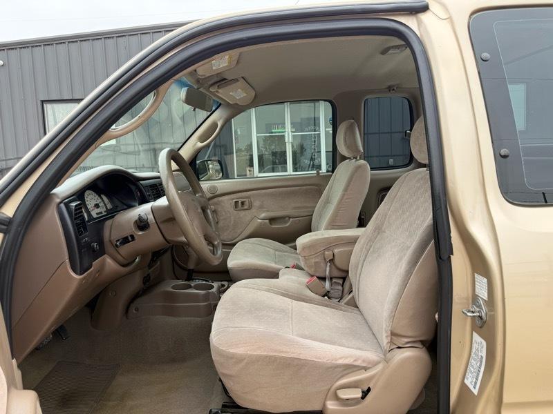 Toyota Tacoma Xtracab 2WD 2003