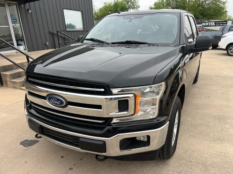 Ford F-150 4WD SuperCrew 150" XLT 2019