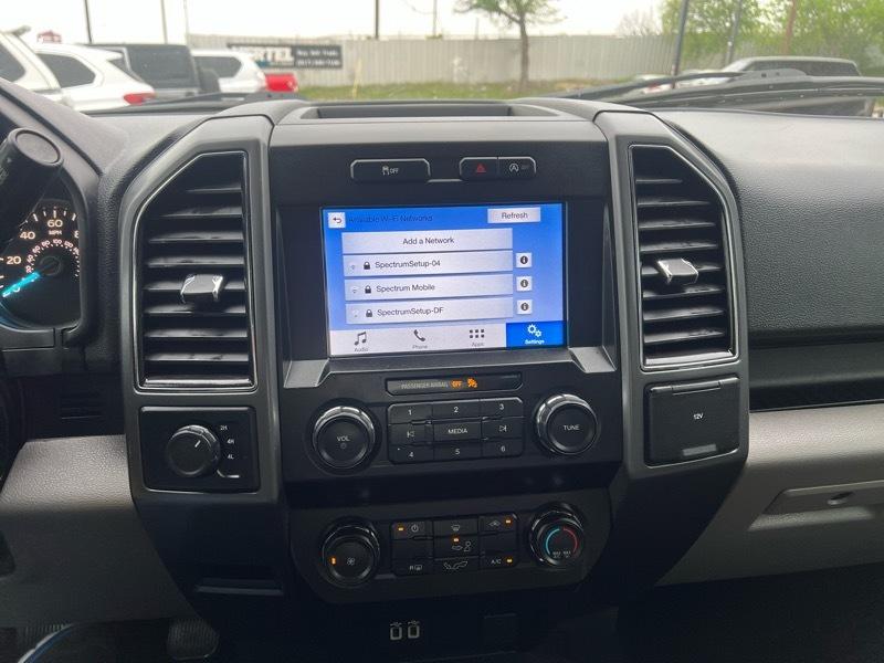 Ford F-150 4WD SuperCrew 150" XLT 2019