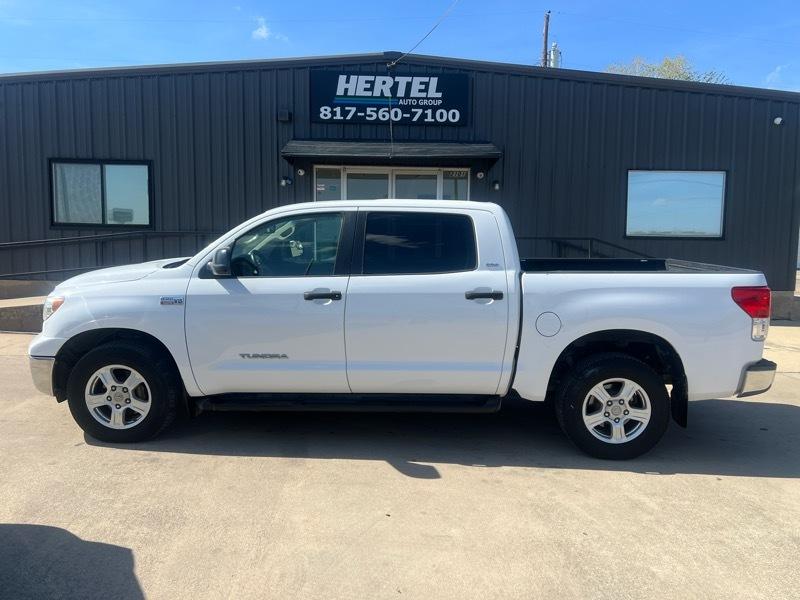 Toyota Tundra 2WD CrewMax 145.7" 5.7L SR5 (Natl) 2010