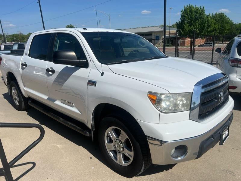 Toyota Tundra 2WD CrewMax 145.7" 5.7L SR5 (Natl) 2010
