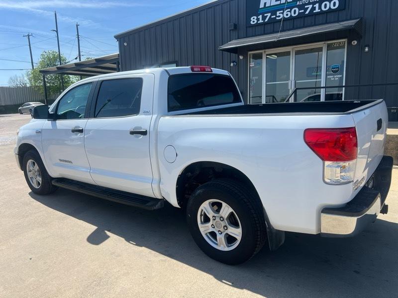 Toyota Tundra 2WD CrewMax 145.7" 5.7L SR5 (Natl) 2010