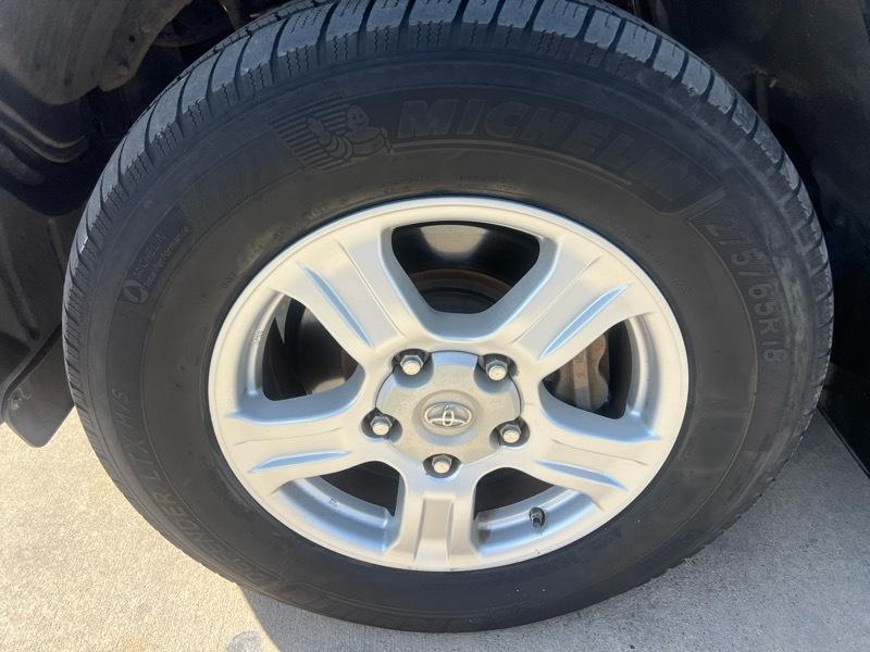 Toyota Tundra 2WD CrewMax 145.7" 5.7L SR5 (Natl) 2010