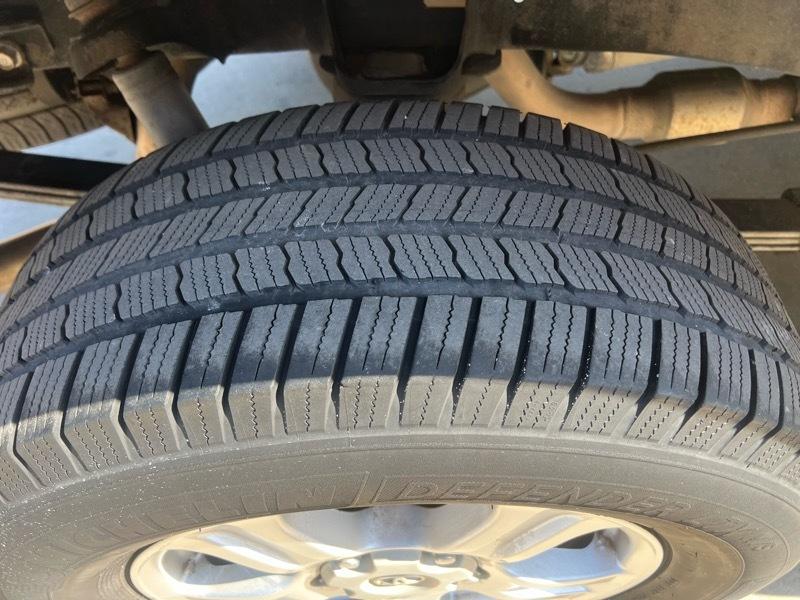 Toyota Tundra 2WD CrewMax 145.7" 5.7L SR5 (Natl) 2010