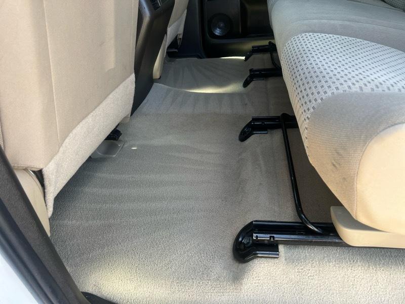 Toyota Tundra 2WD CrewMax 145.7" 5.7L SR5 (Natl) 2010