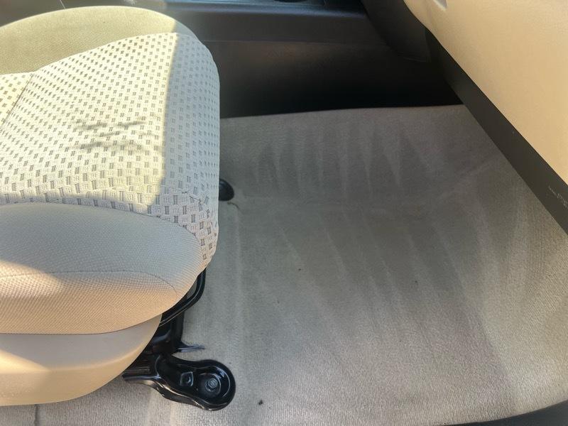 Toyota Tundra 2WD CrewMax 145.7" 5.7L SR5 (Natl) 2010